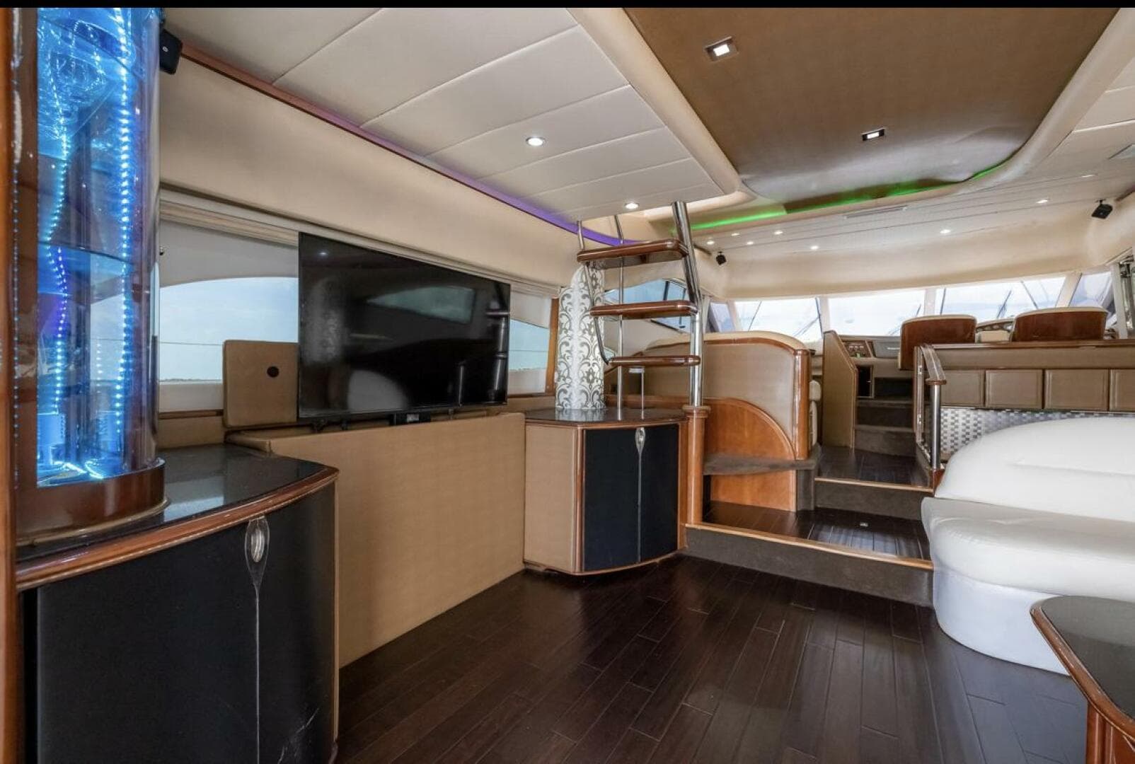 2001 Viking Princess — photo 8