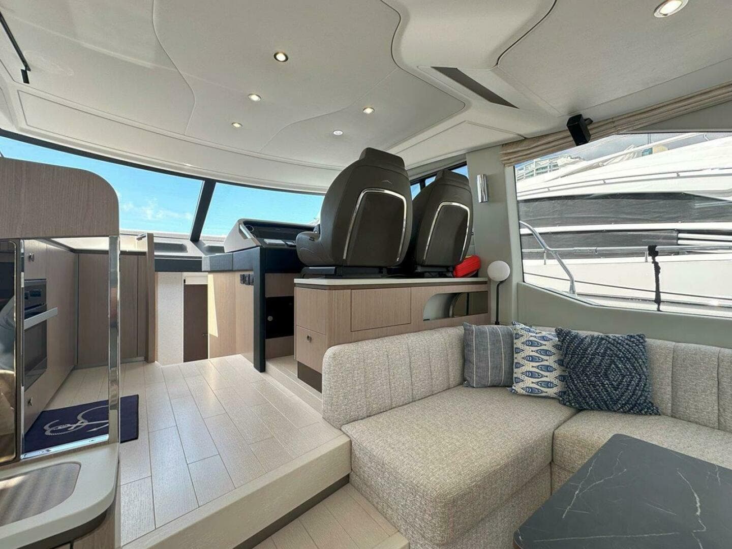 2022 Azimut 50 Flybridge — photo 14