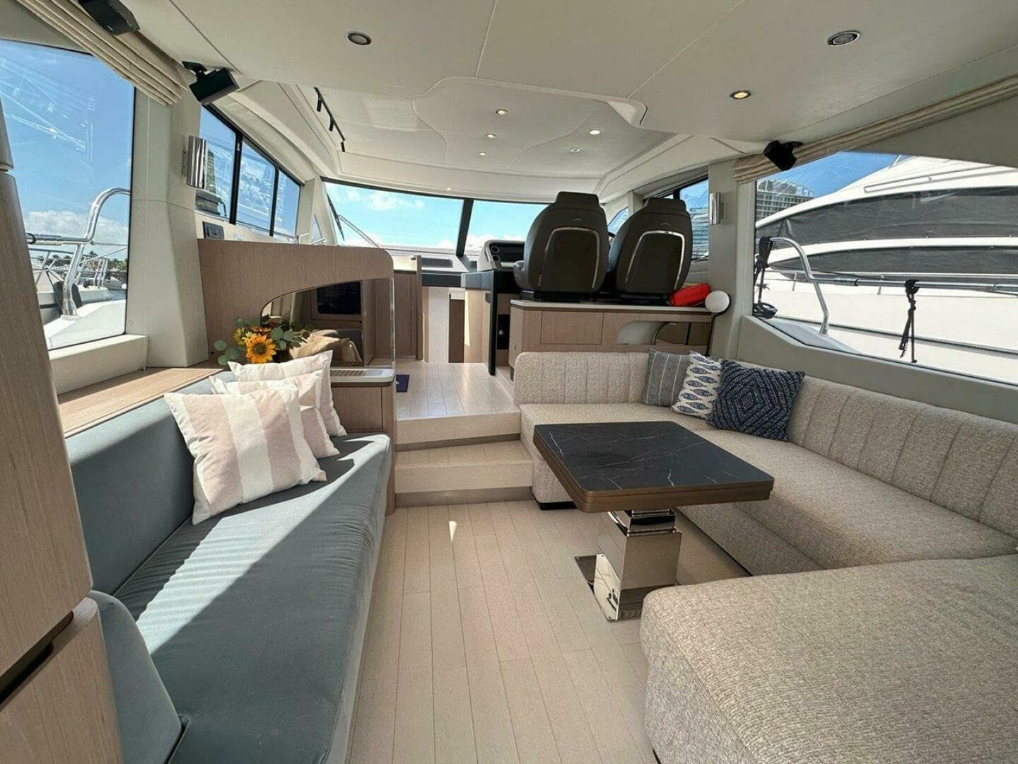 2022 Azimut 50 Flybridge — photo 12