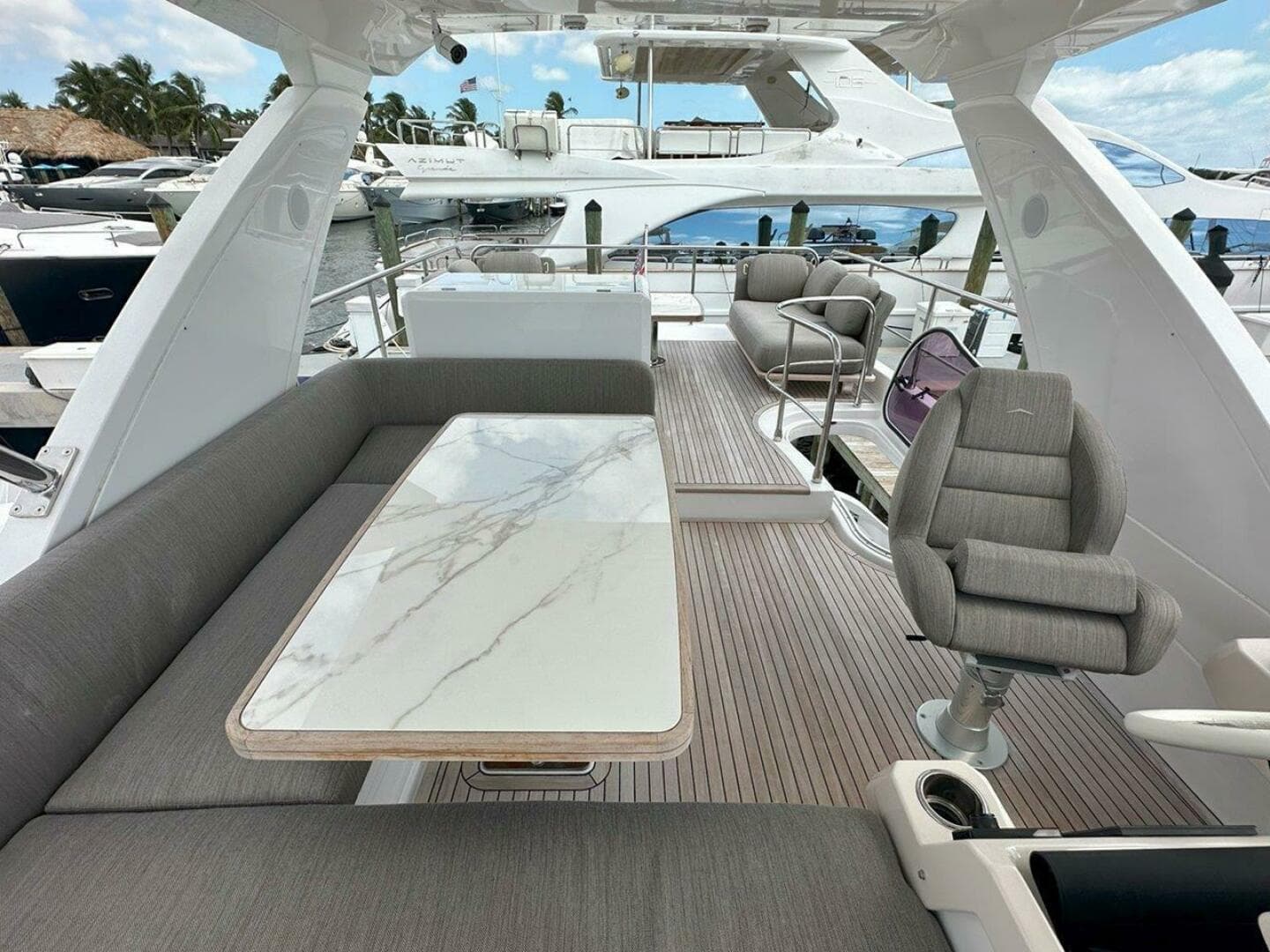 2022 Azimut 50 Flybridge — photo 5