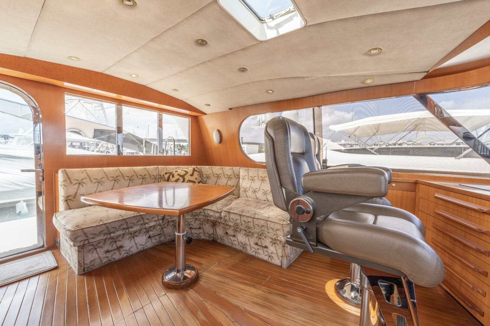 2001 Grand Harbour 76 — photo 14