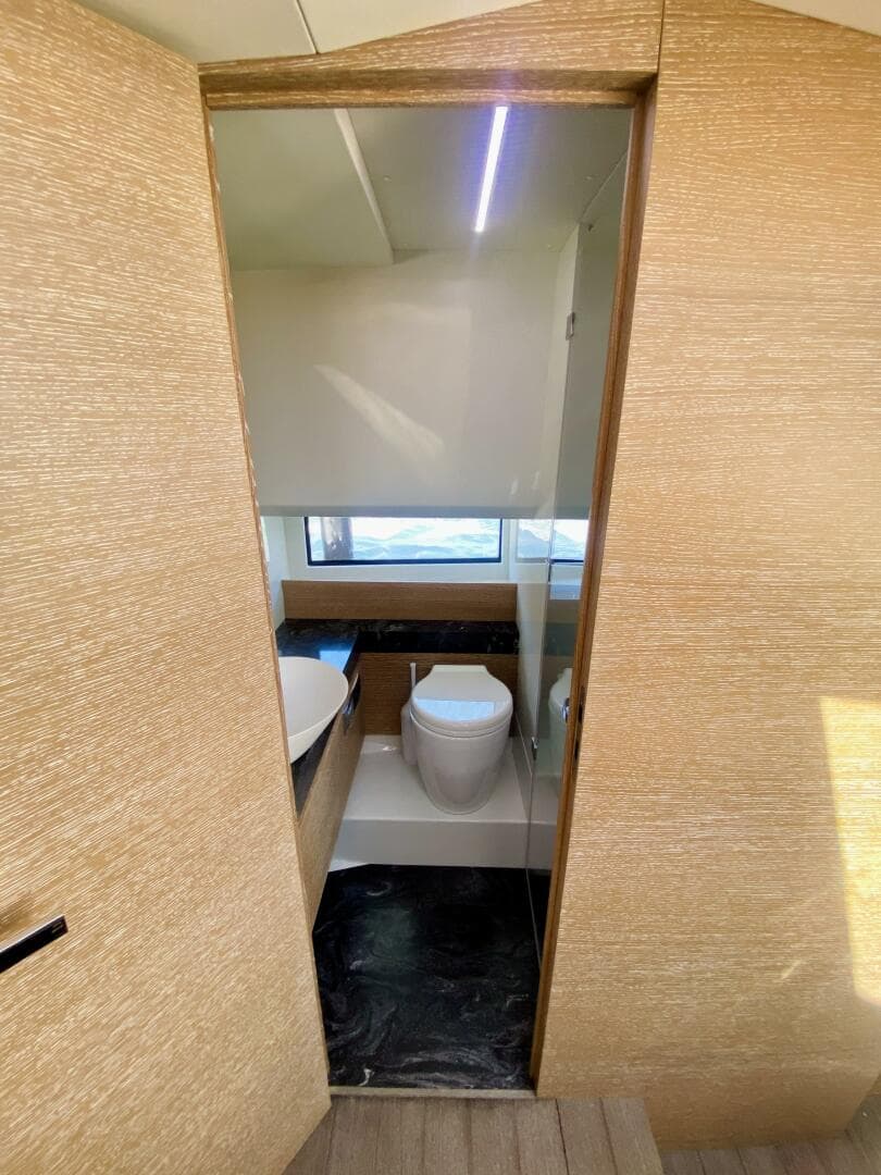 2020 Astondoa 377 — photo 47