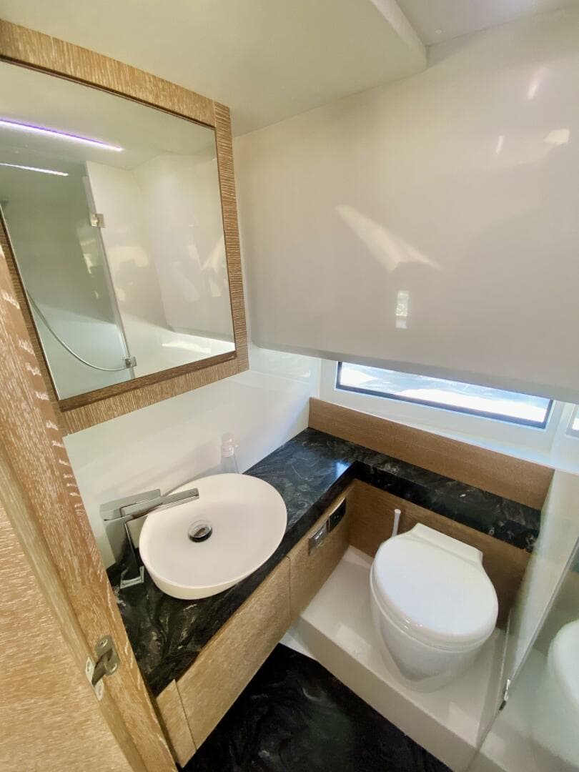 2020 Astondoa 377 — photo 48