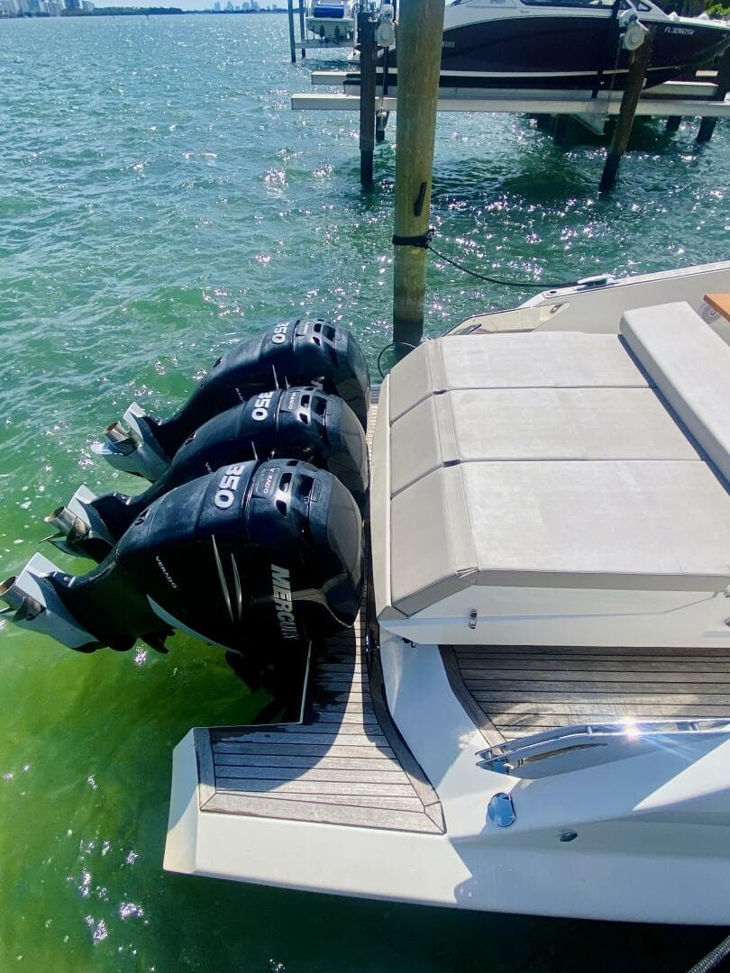 2020 Astondoa 377 — photo 8