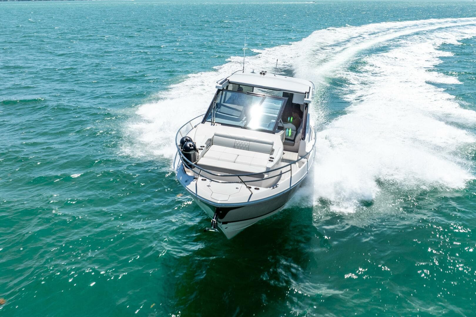 2022 Regal 36 Grande Coupe — photo 26