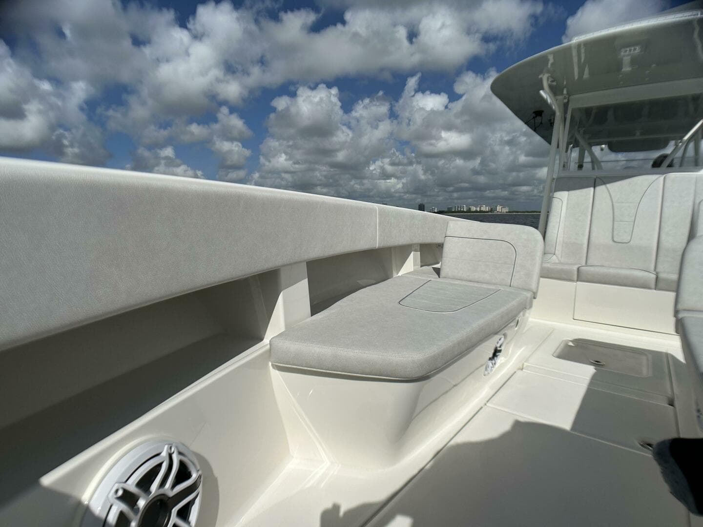 2022 Seavee 390Z Center Console — photo 31