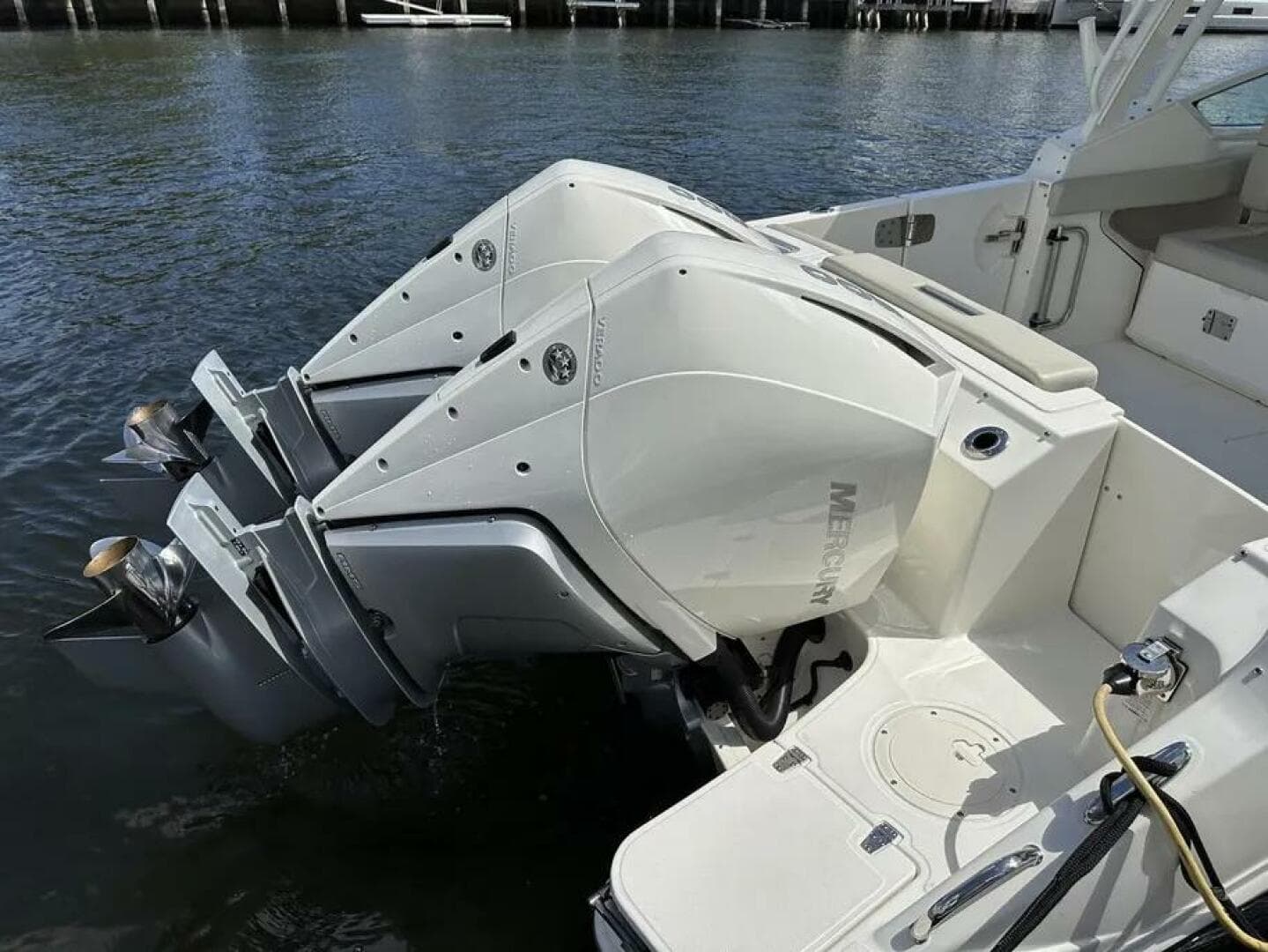 2022 Boston Whaler 280 Vantage — photo 7