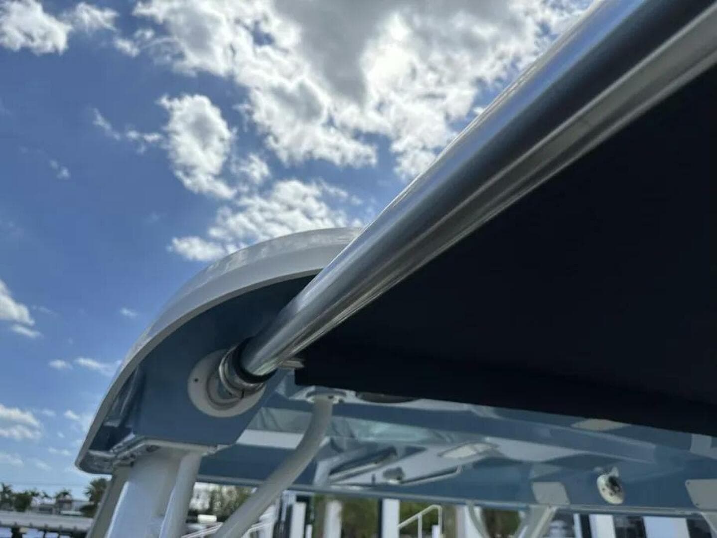 2022 Boston Whaler 280 Vantage — photo 32