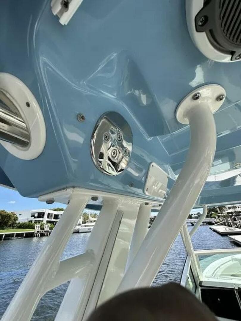 2022 Boston Whaler 280 Vantage — photo 29