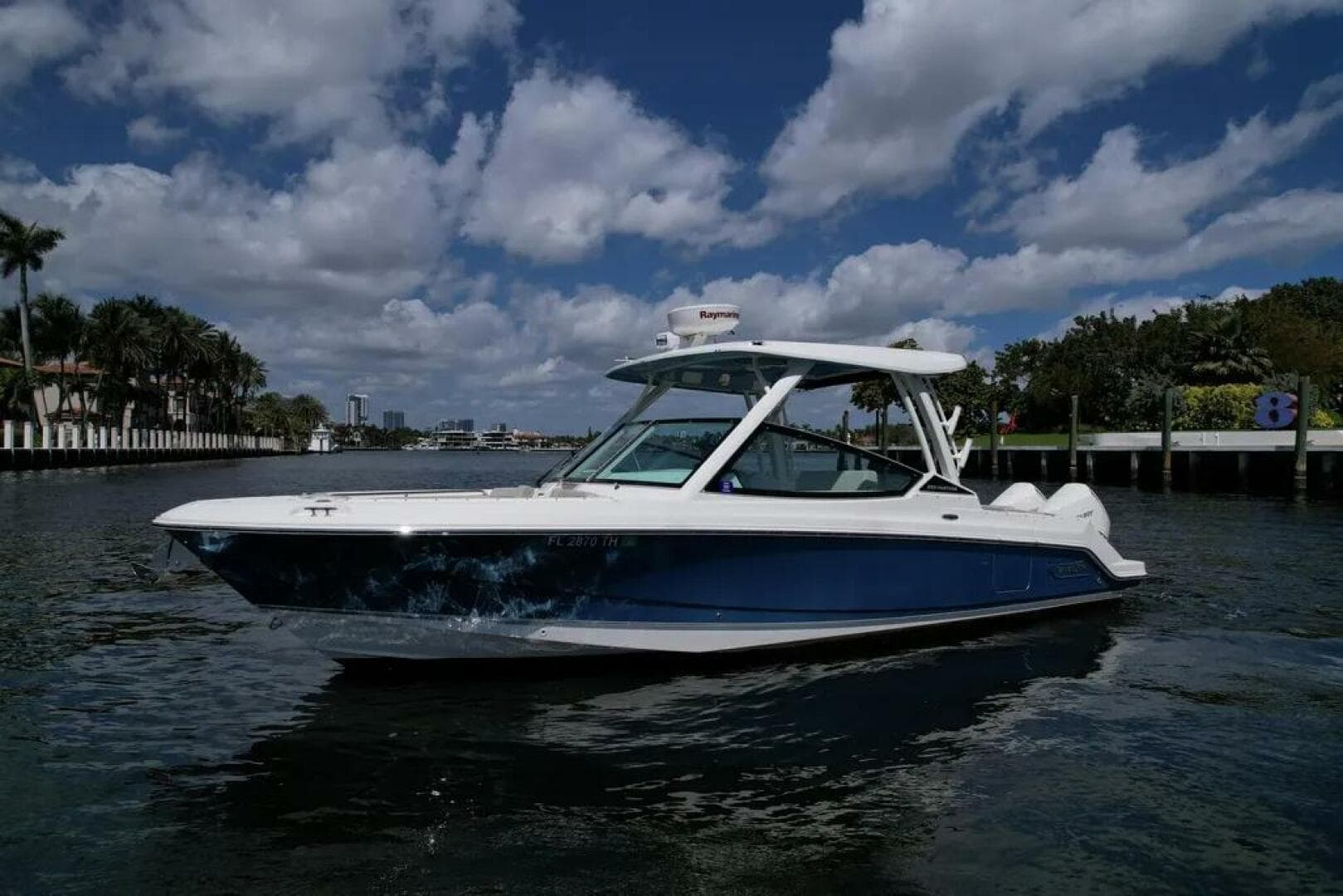 2022 Boston Whaler 280 Vantage — photo 45