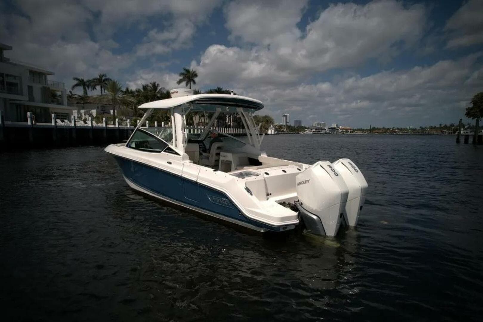2022 Boston Whaler 280 Vantage — photo 56