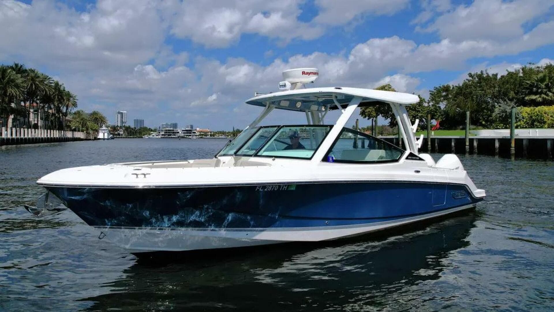 2022 Boston Whaler 280 Vantage — photo 5
