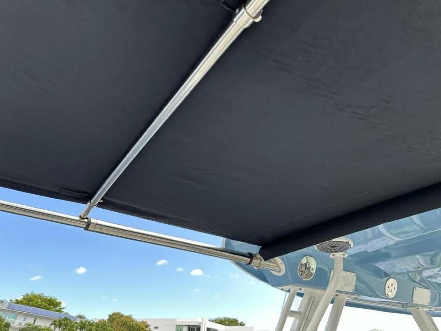 2022 Boston Whaler 280 Vantage — photo 31