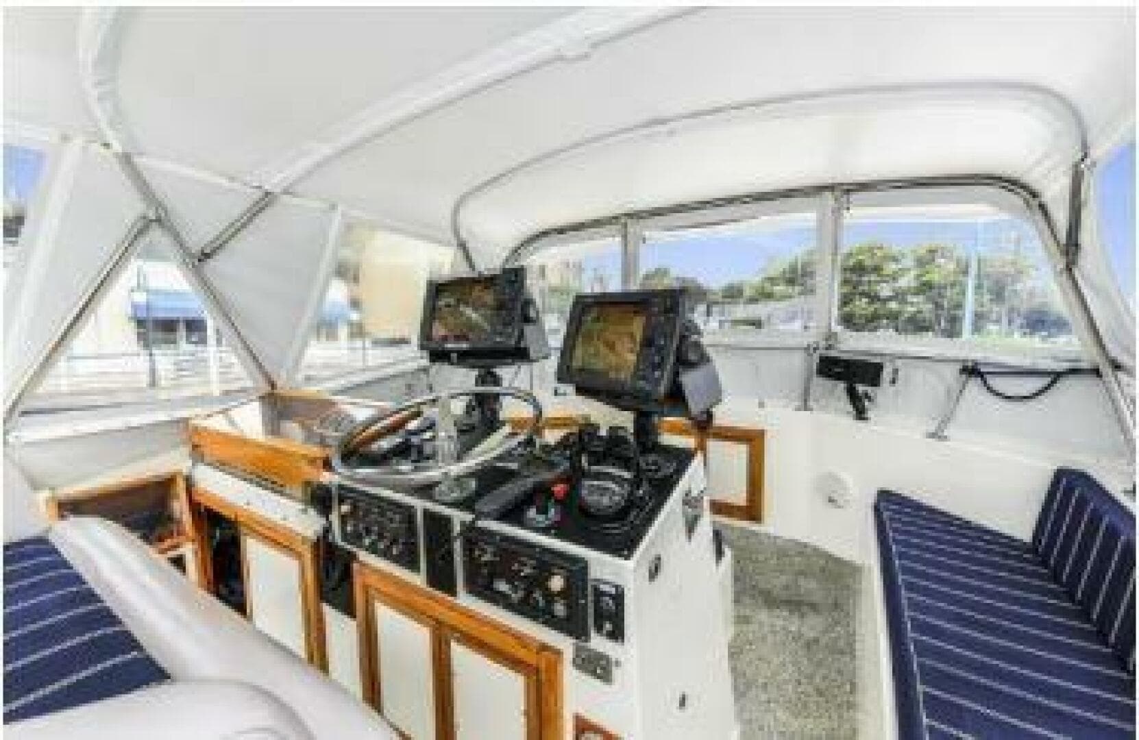 1977 Hatteras 56 Seakeeper — photo 2