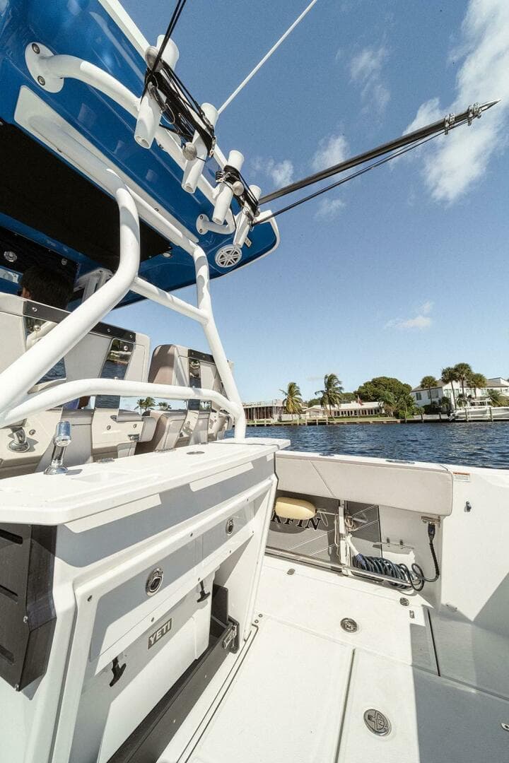 2018 Blackfin 272 CC — photo 30