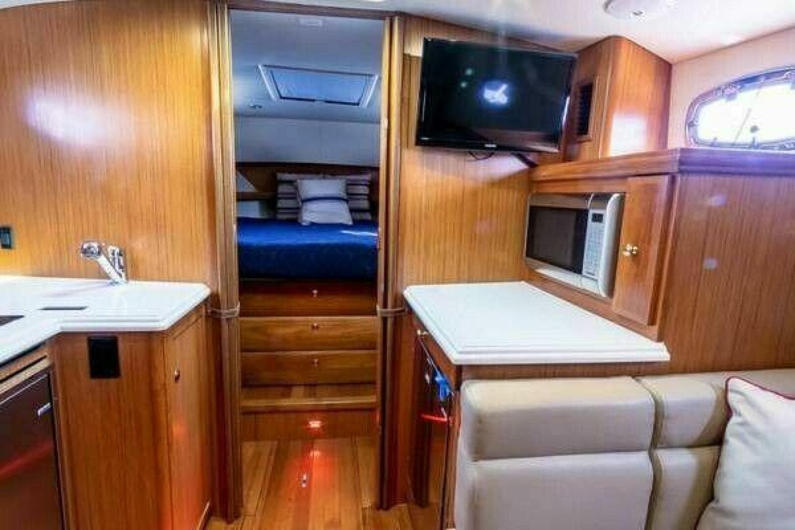 2016 Mainship M34 Pilot — photo 14