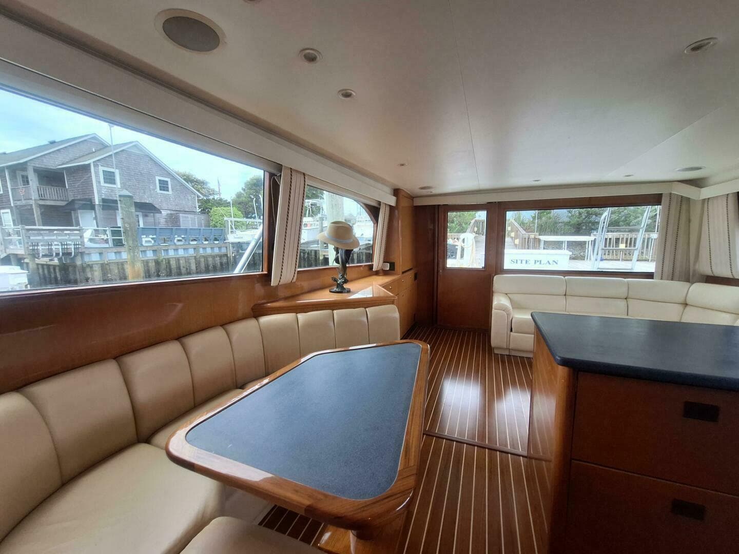 2000 Viking 55 Convertible — photo 49