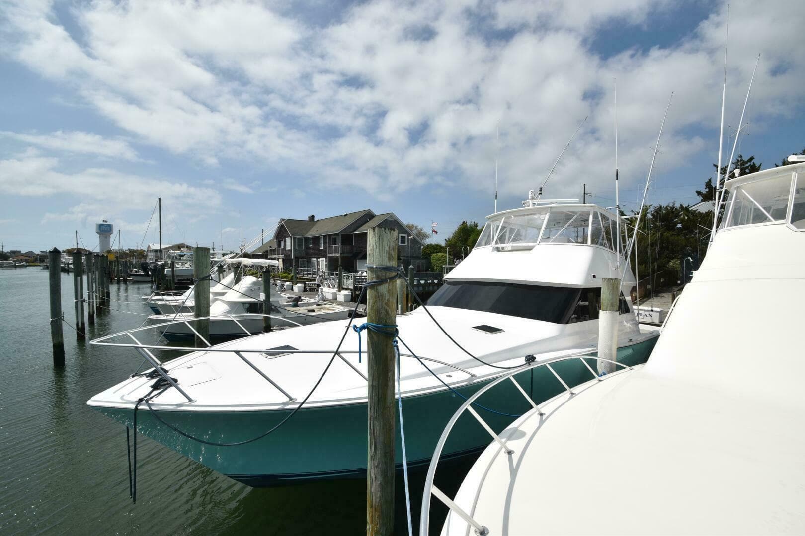 2000 Viking 55 Convertible — photo 28