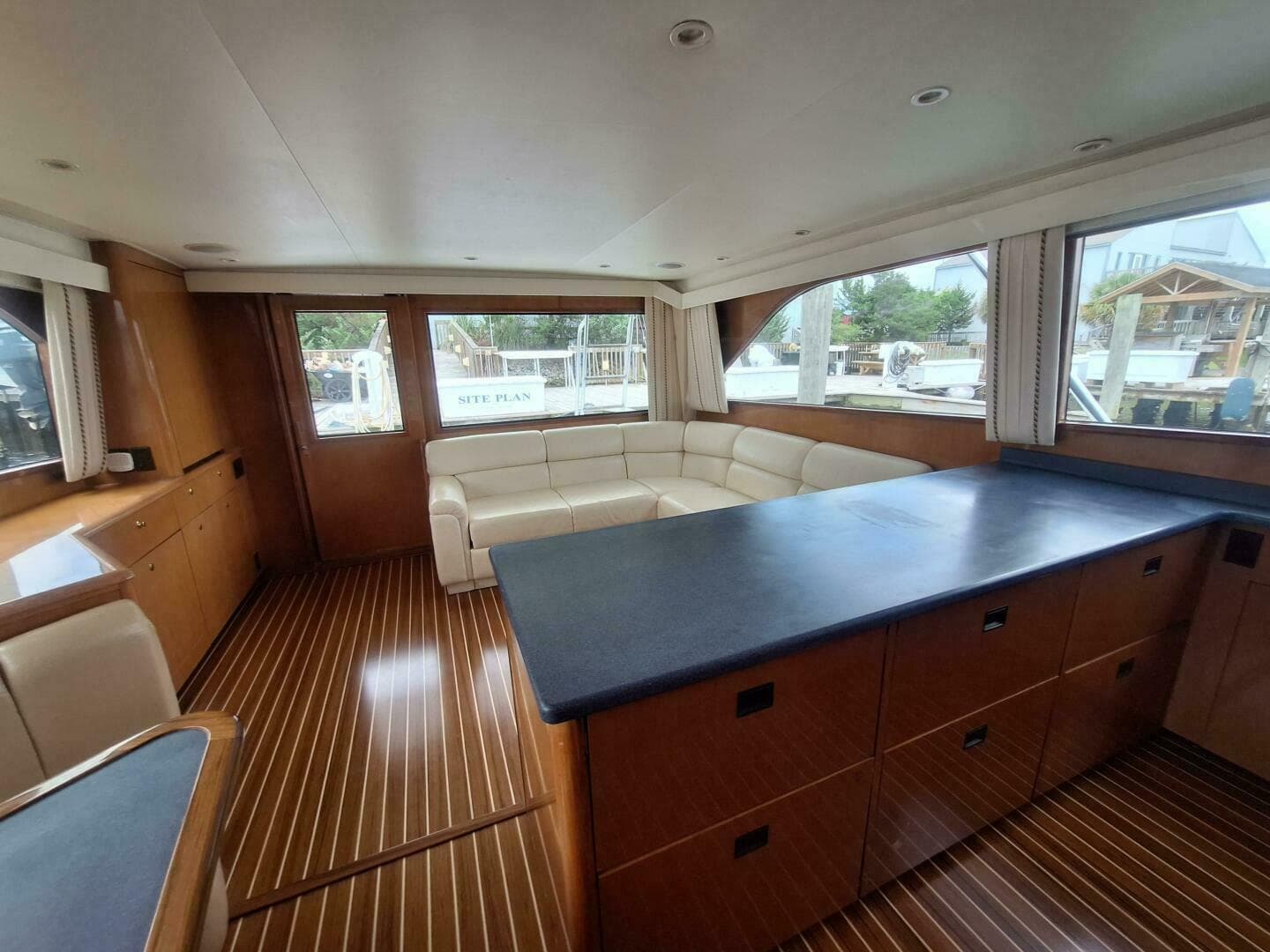 2000 Viking 55 Convertible — photo 47