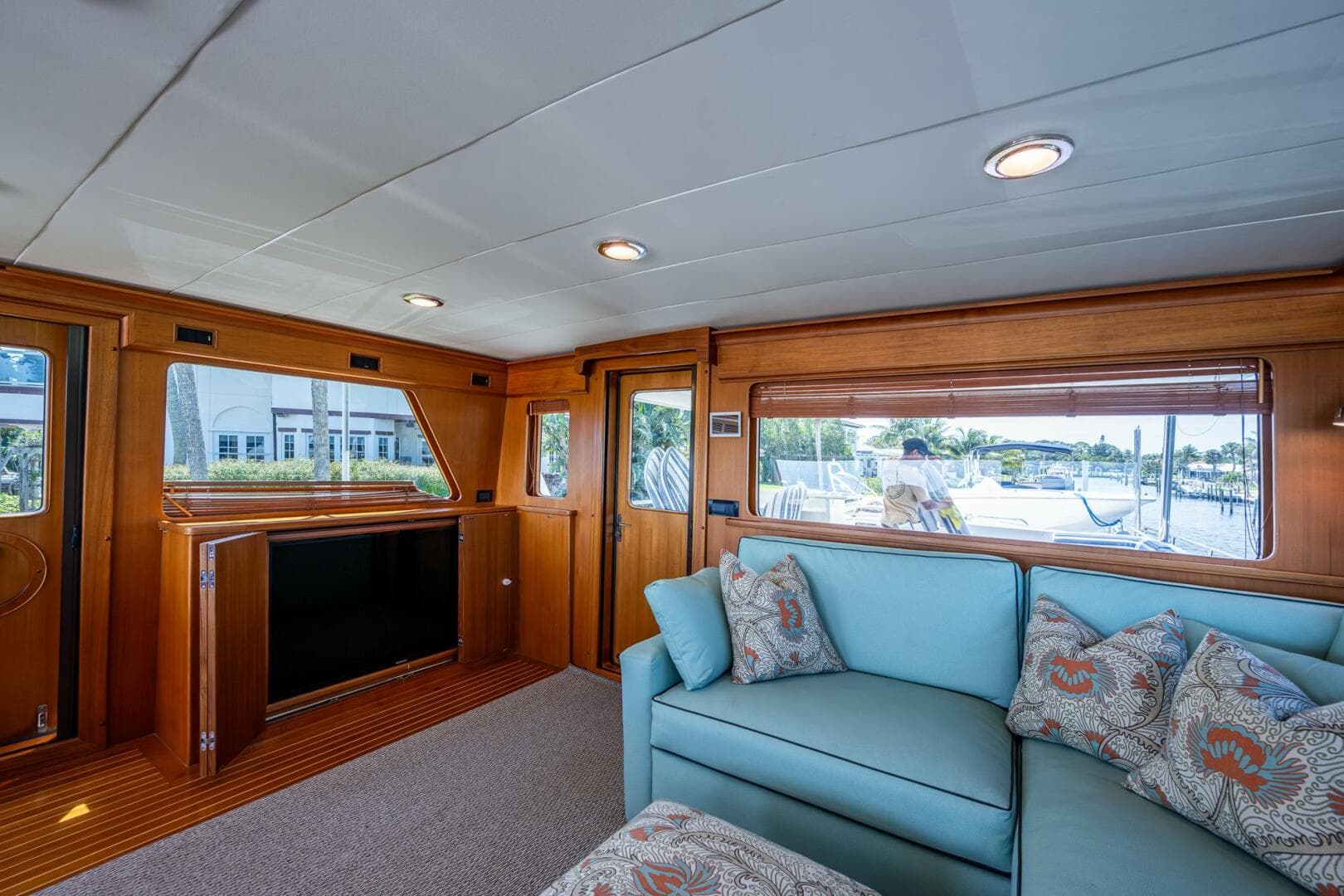 2013 Marlow Explorer Enclosed Bridge — photo 35