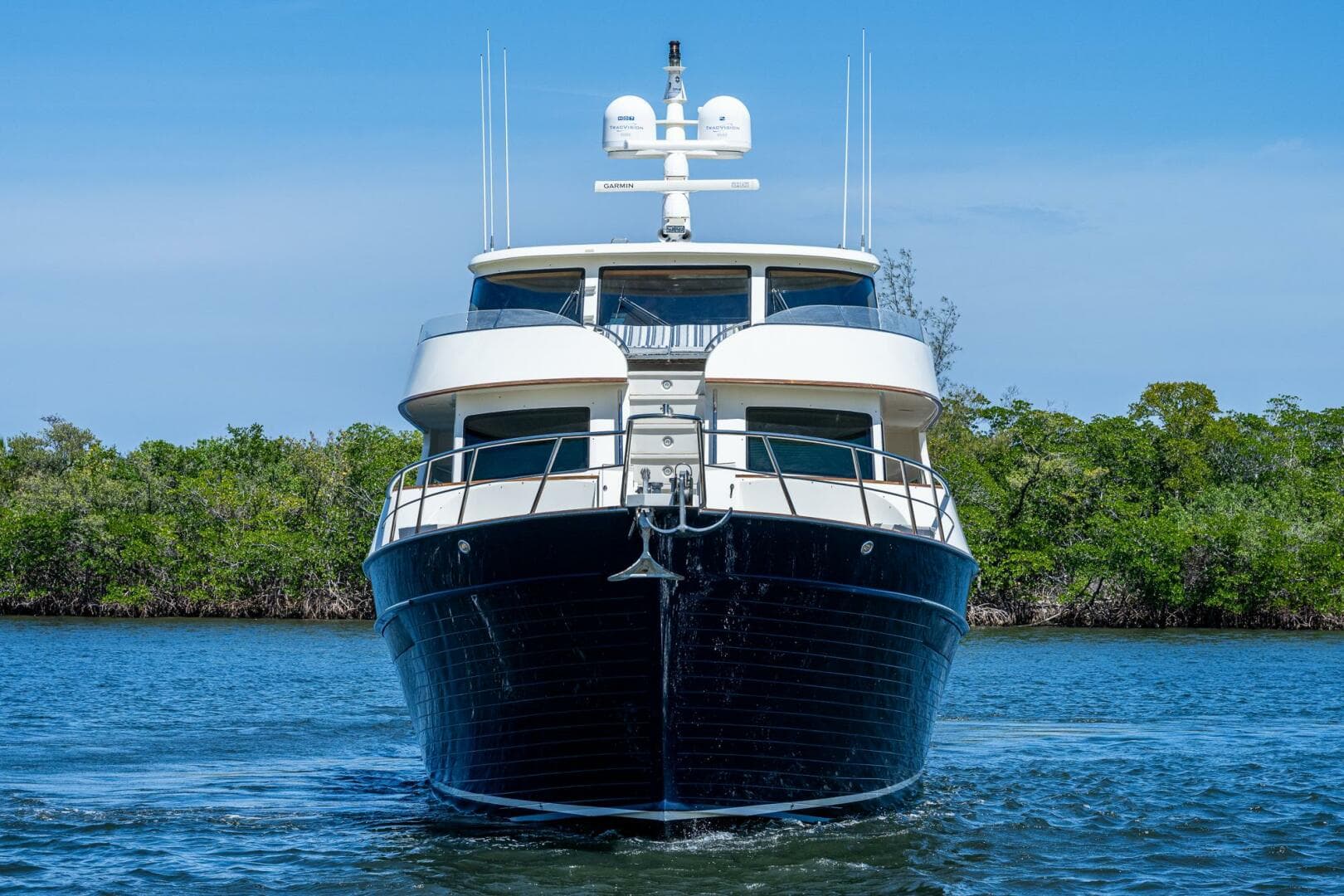 2013 Marlow Explorer Enclosed Bridge — photo 4