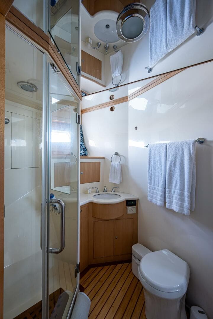 2013 Marlow Explorer Enclosed Bridge — photo 78