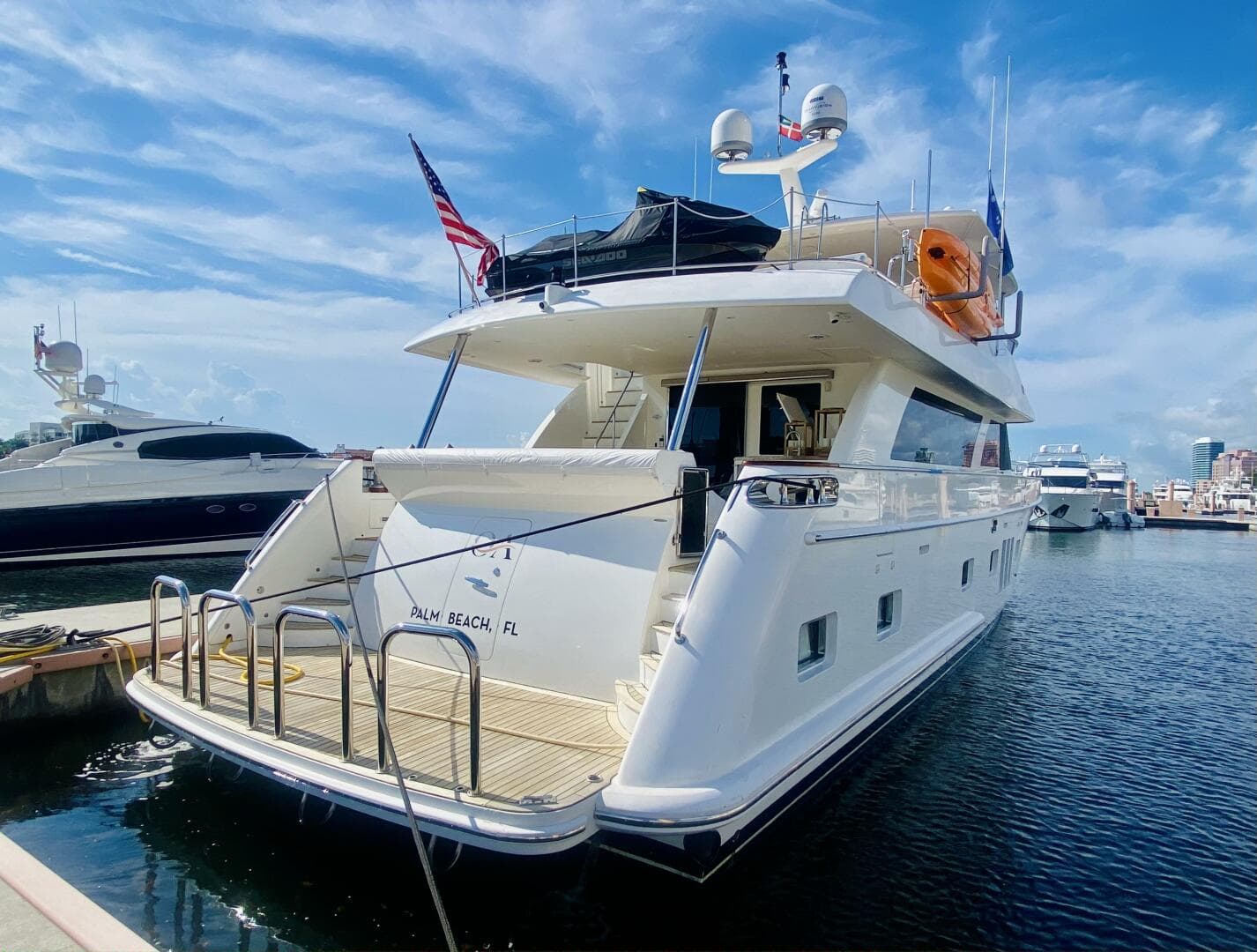 2010 Ocean Alexander 83 — photo 16