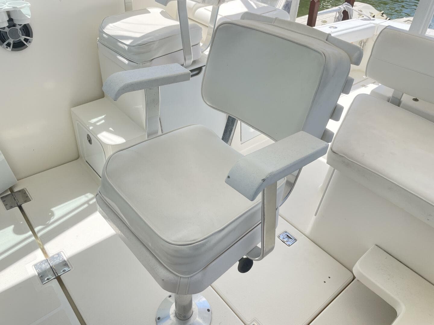 2007 Rampage 38 Express — photo 80