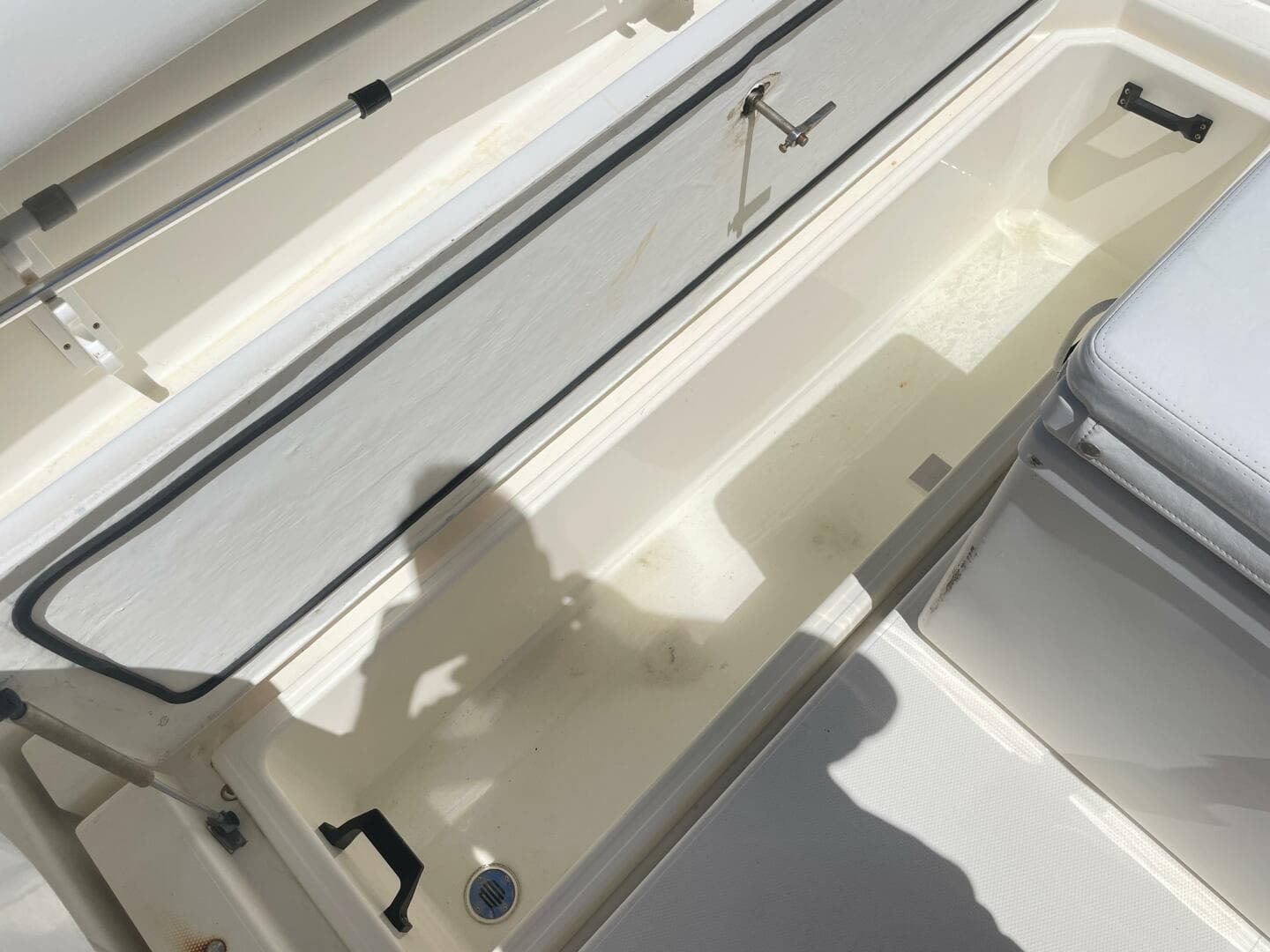 2007 Rampage 38 Express — photo 42