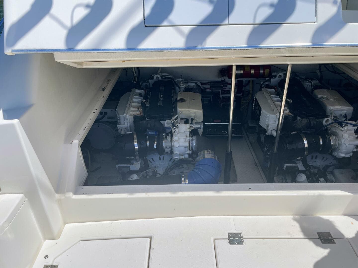 2007 Rampage 38 Express — photo 24