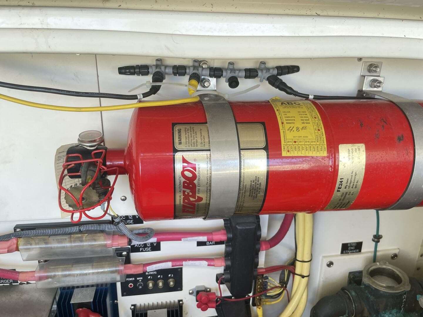 2007 Rampage 38 Express — photo 32