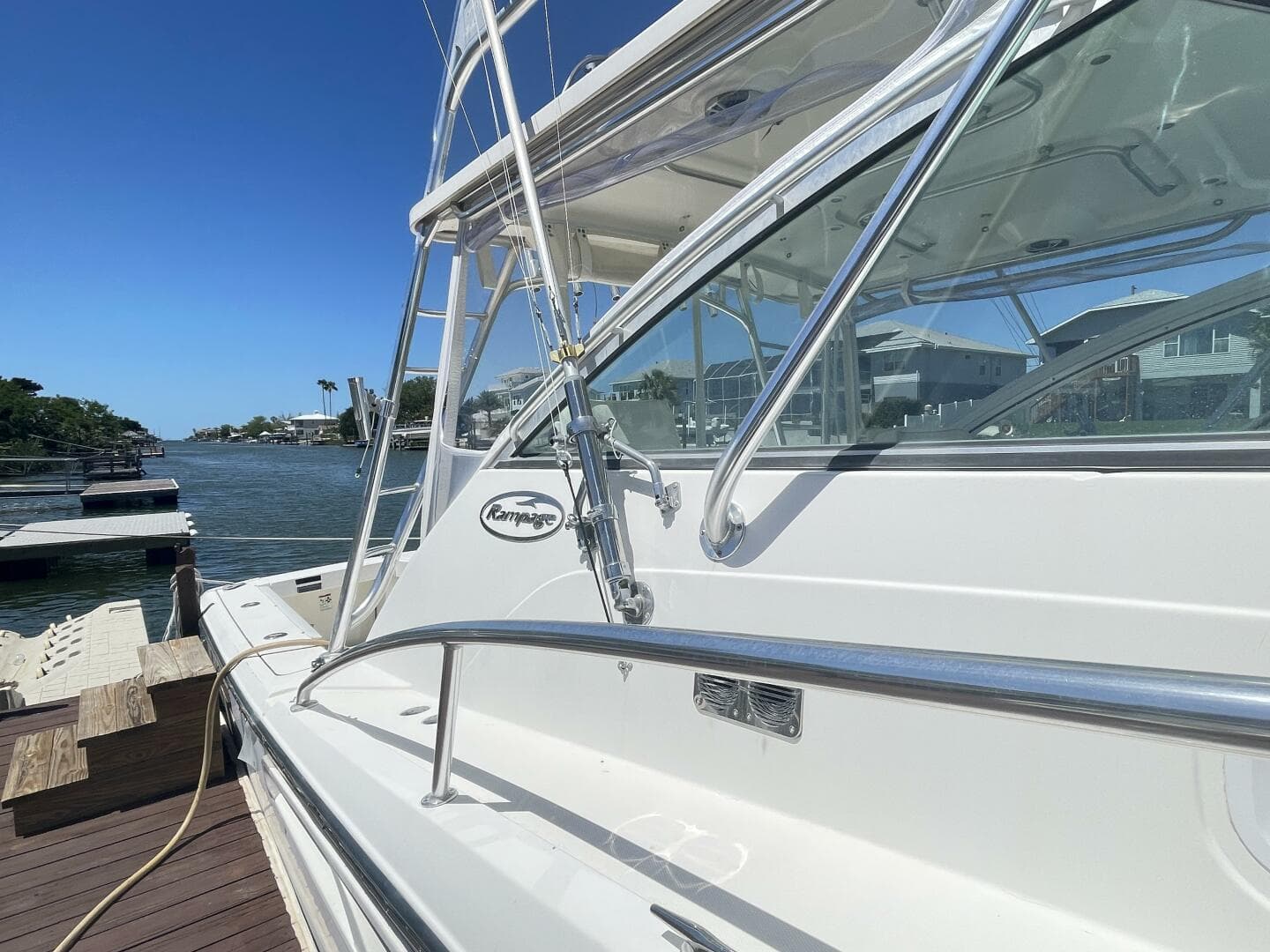 2007 Rampage 38 Express — photo 11