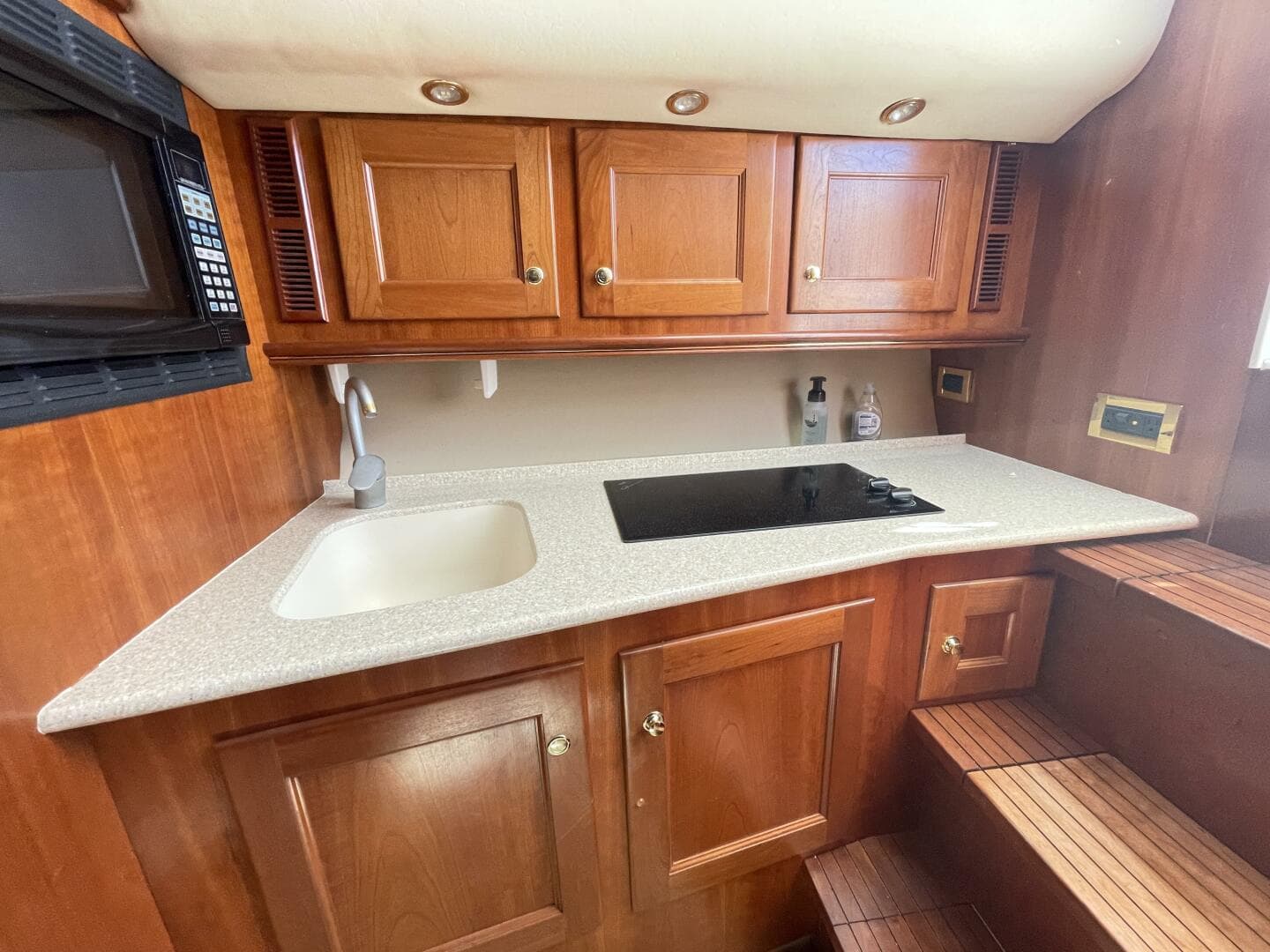 2007 Rampage 38 Express — photo 87