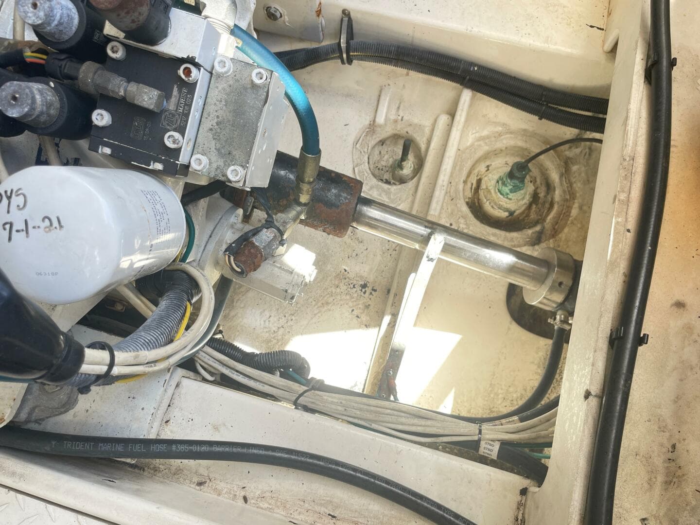 2007 Rampage 38 Express — photo 27