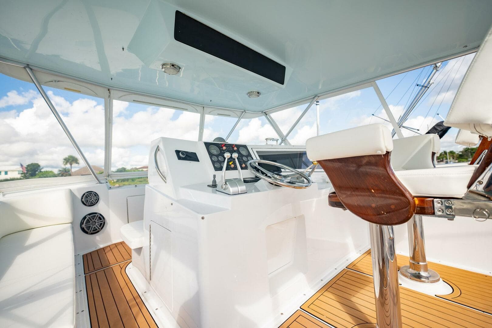 2000 Viking Conv Sport Fisher — photo 41