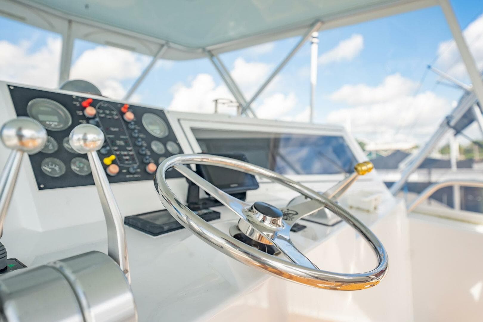 2000 Viking Conv Sport Fisher — photo 43