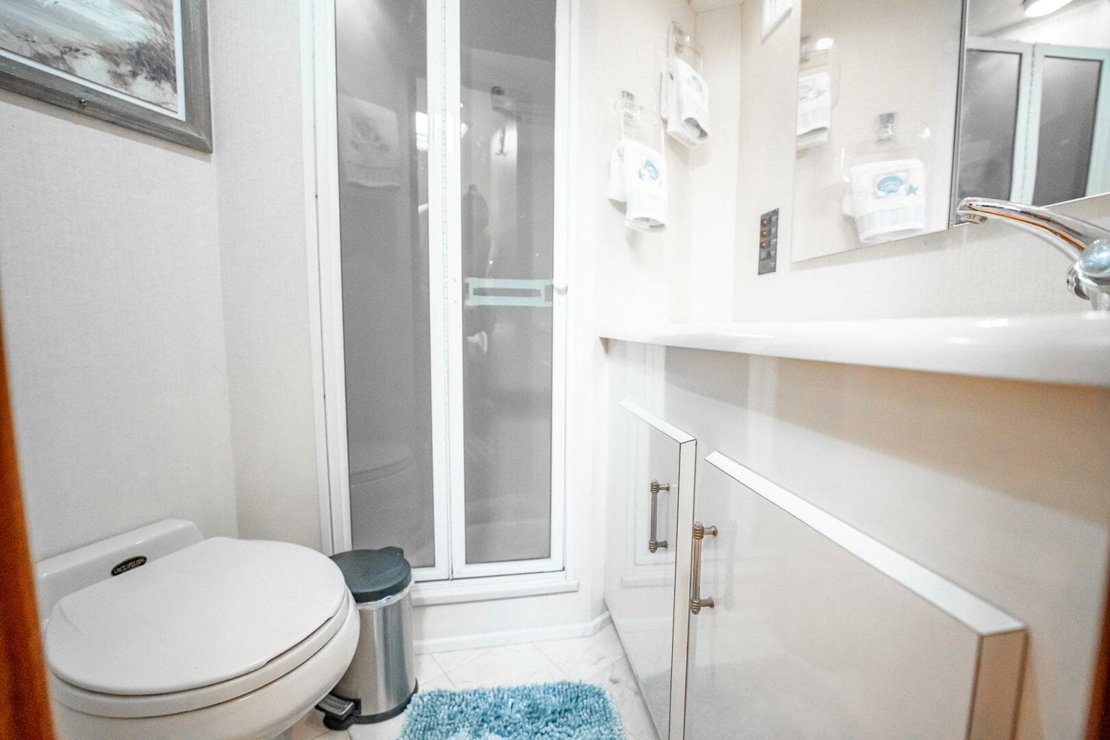 2000 Viking Conv Sport Fisher — photo 28