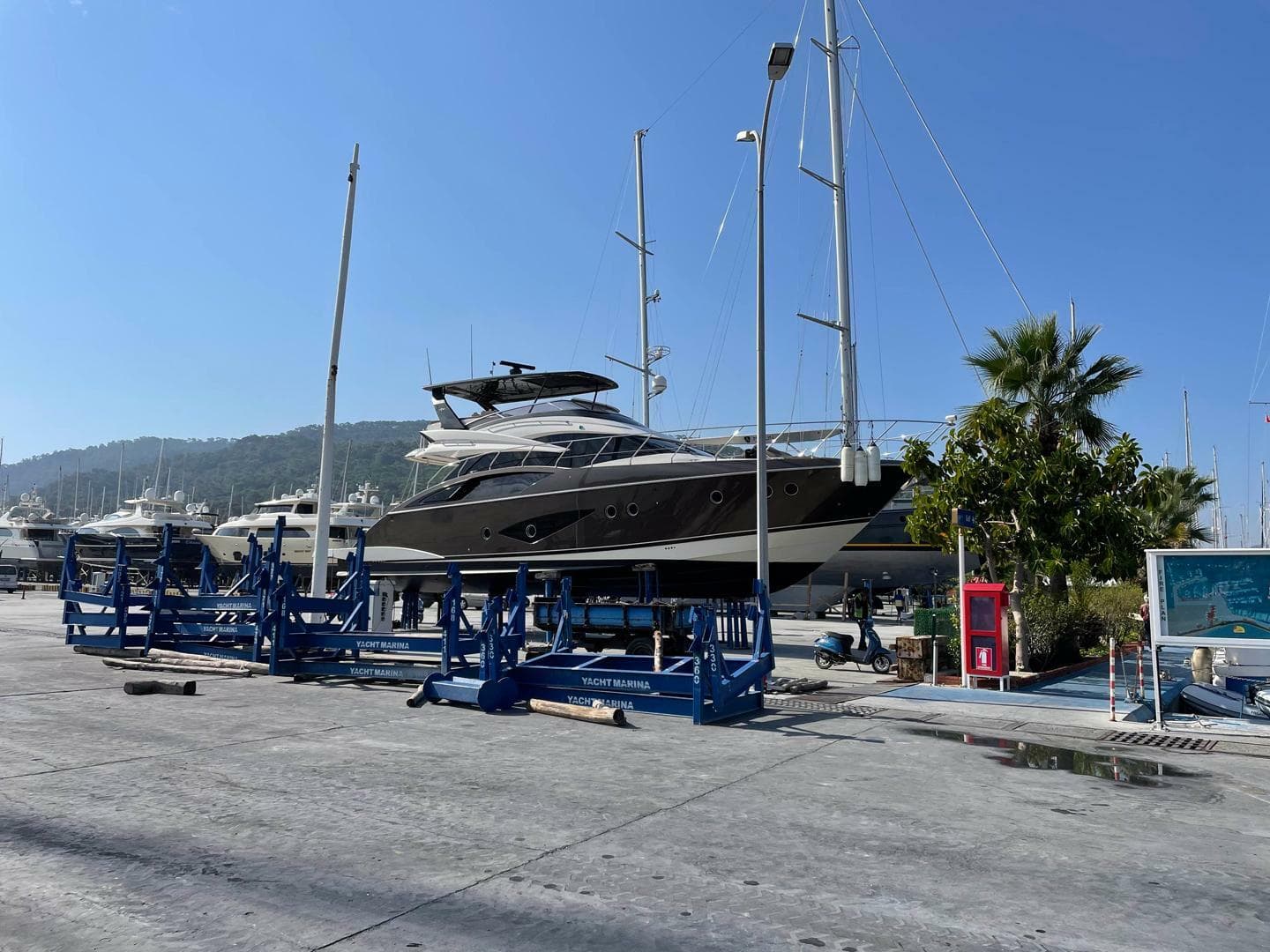 2013 Marquis 630 Sport — photo 36