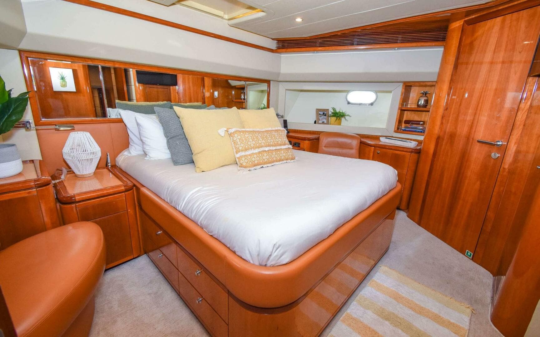 2006 Ferretti Yachts 881 — photo 10