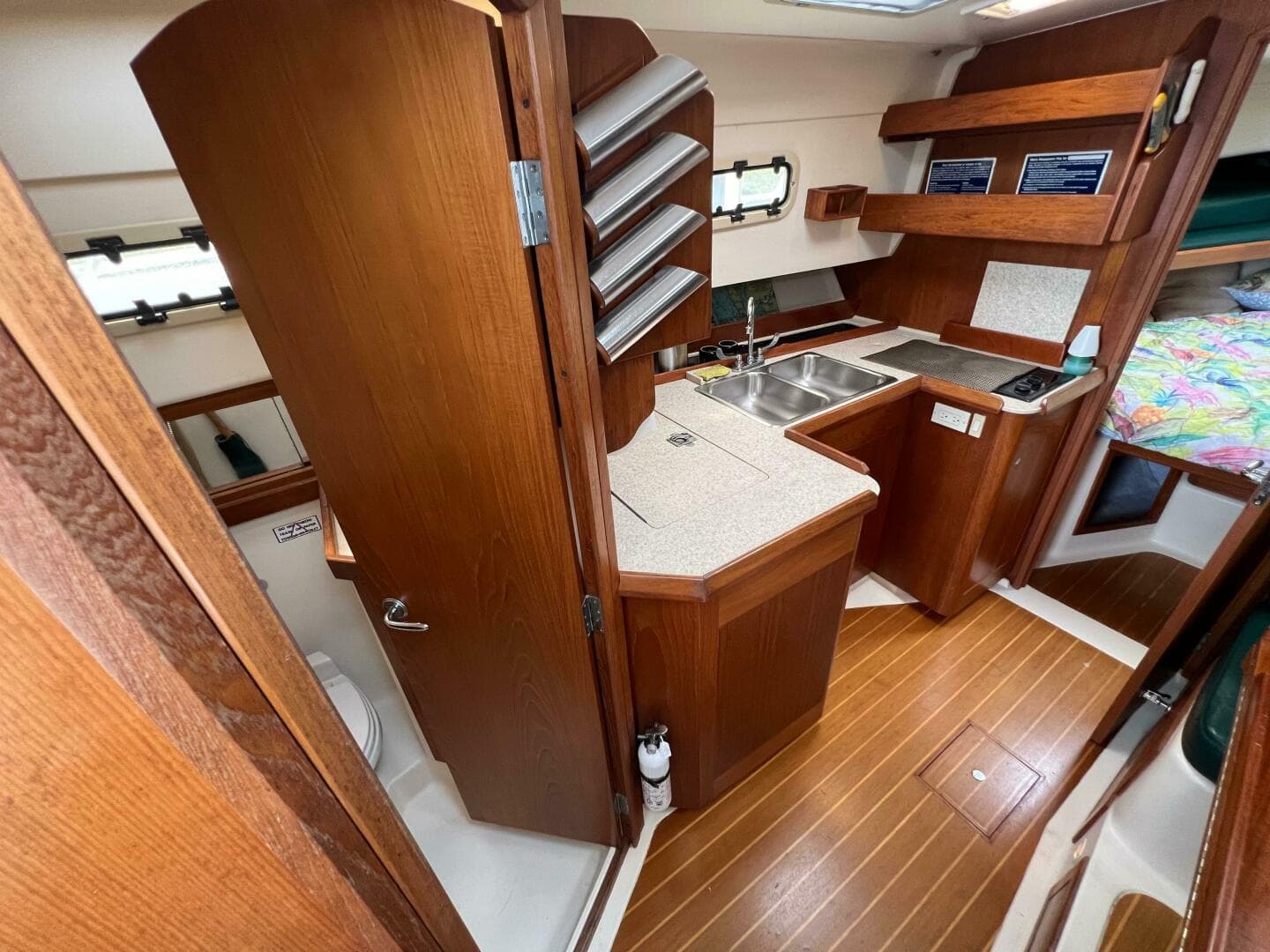 2000 Mainship Pilot 34 — photo 14