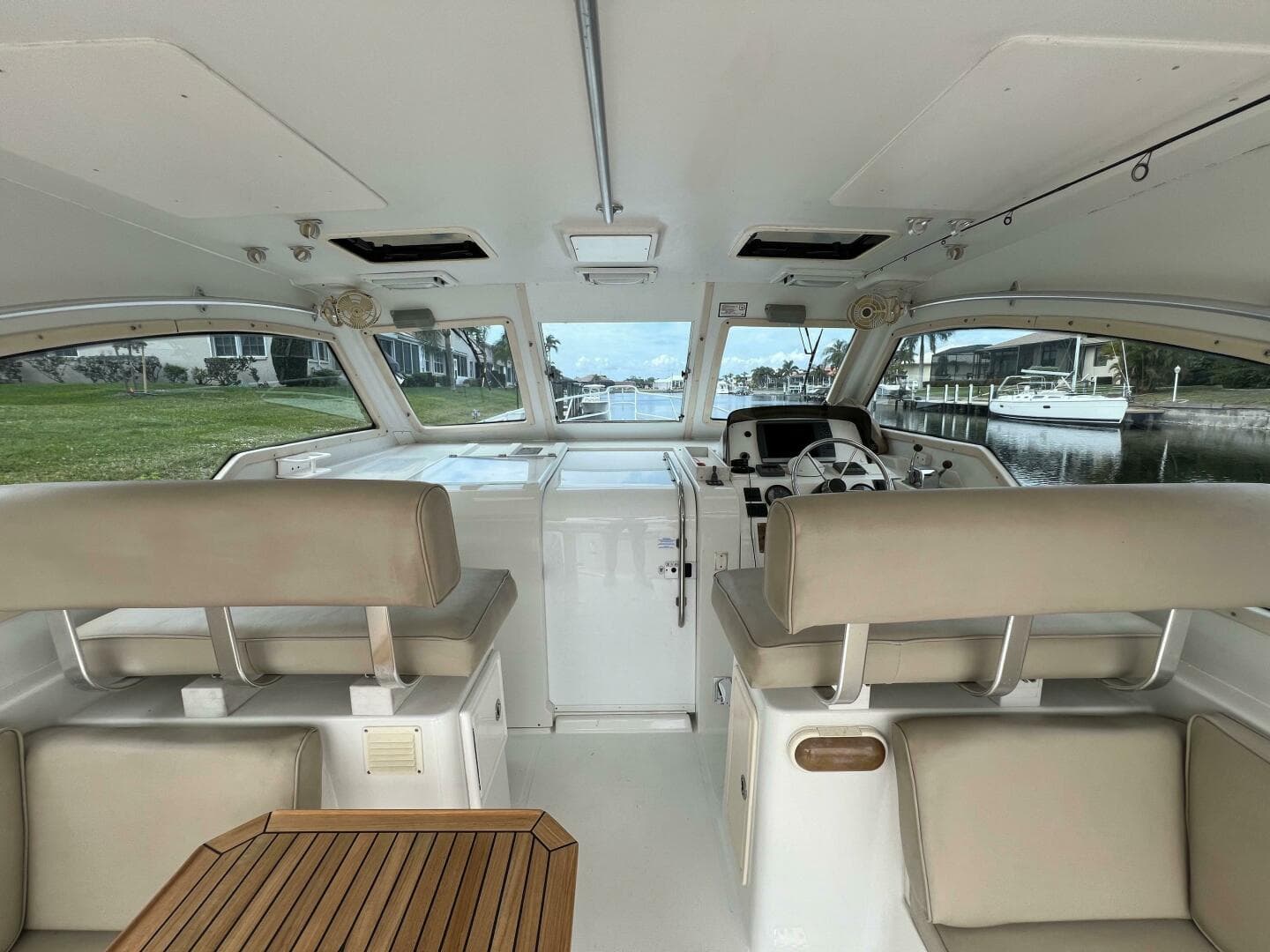 2000 Mainship Pilot 34 — photo 7