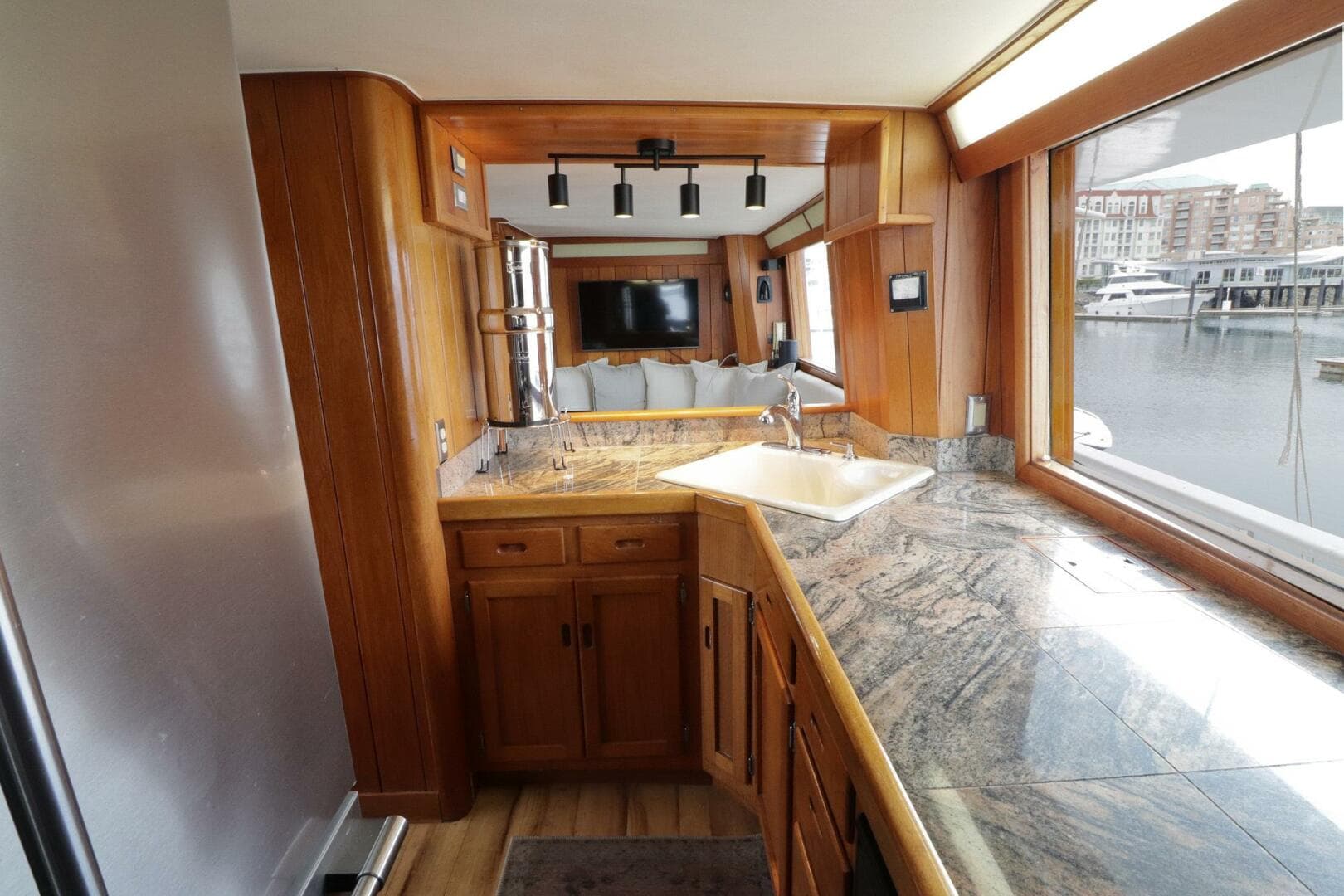 1967 Custom George Moore Custom 74 Lr Trawler — photo 35