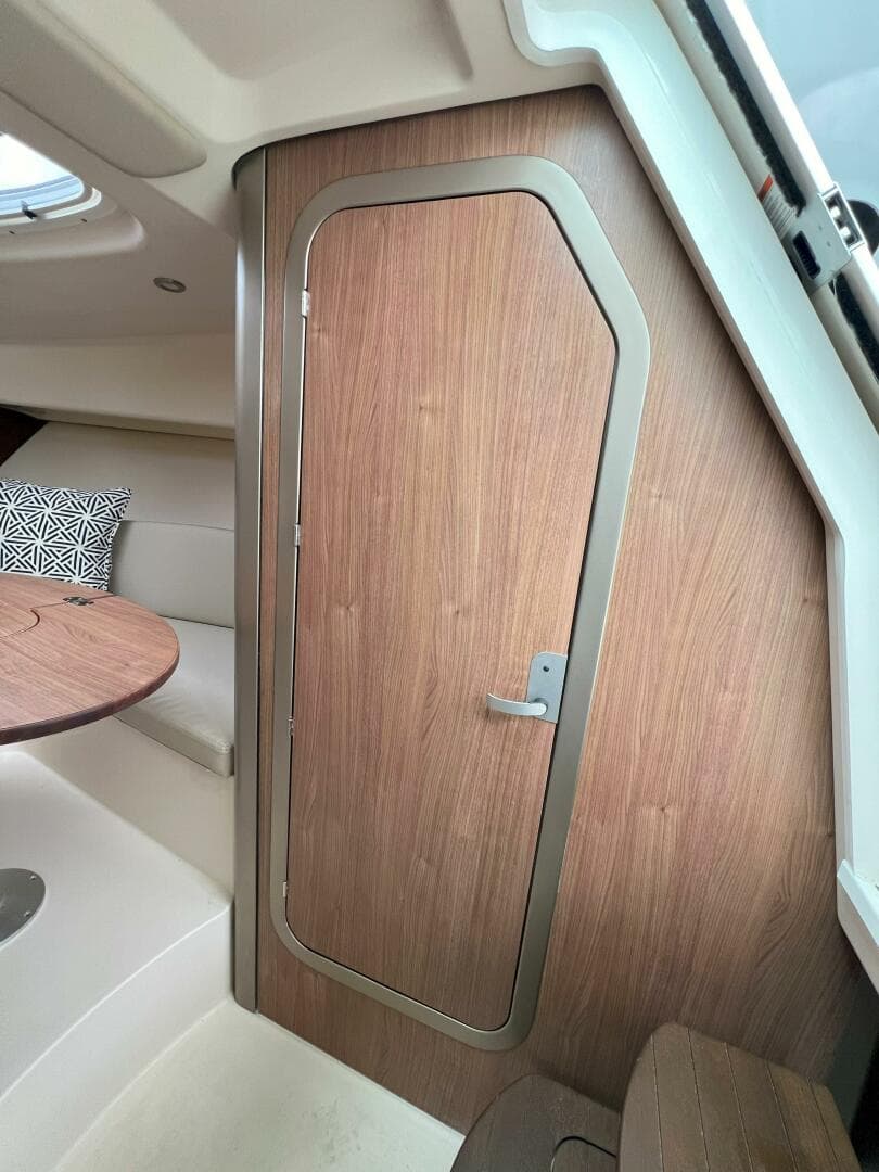 2017 Boston Whaler 285 Conquest — photo 31