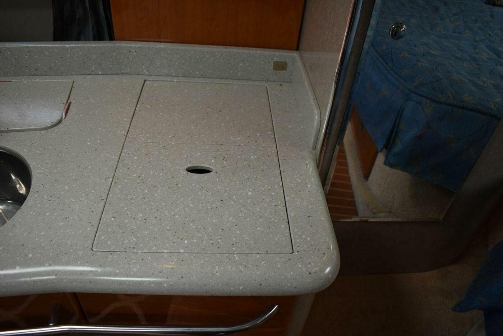 2005 Formula 37 Performance Cruiser — photo 39