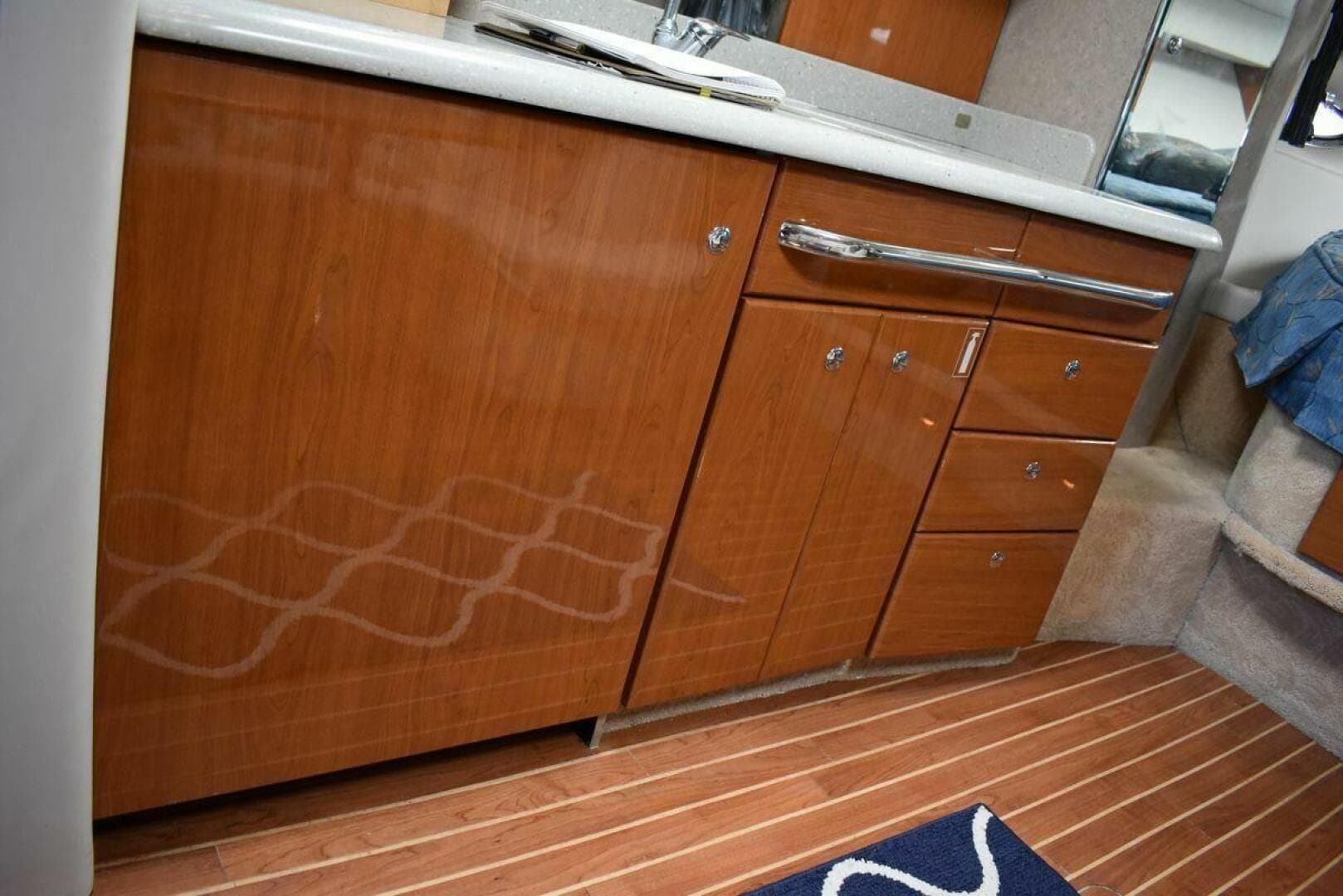 2005 Formula 37 Performance Cruiser — photo 41