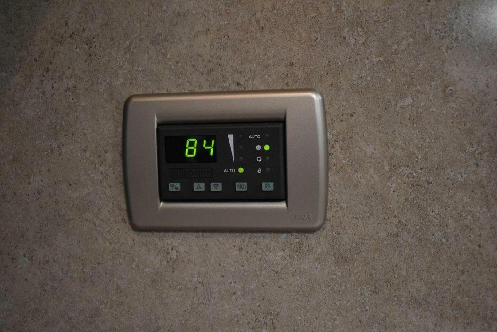 2005 Formula 37 Performance Cruiser — photo 47