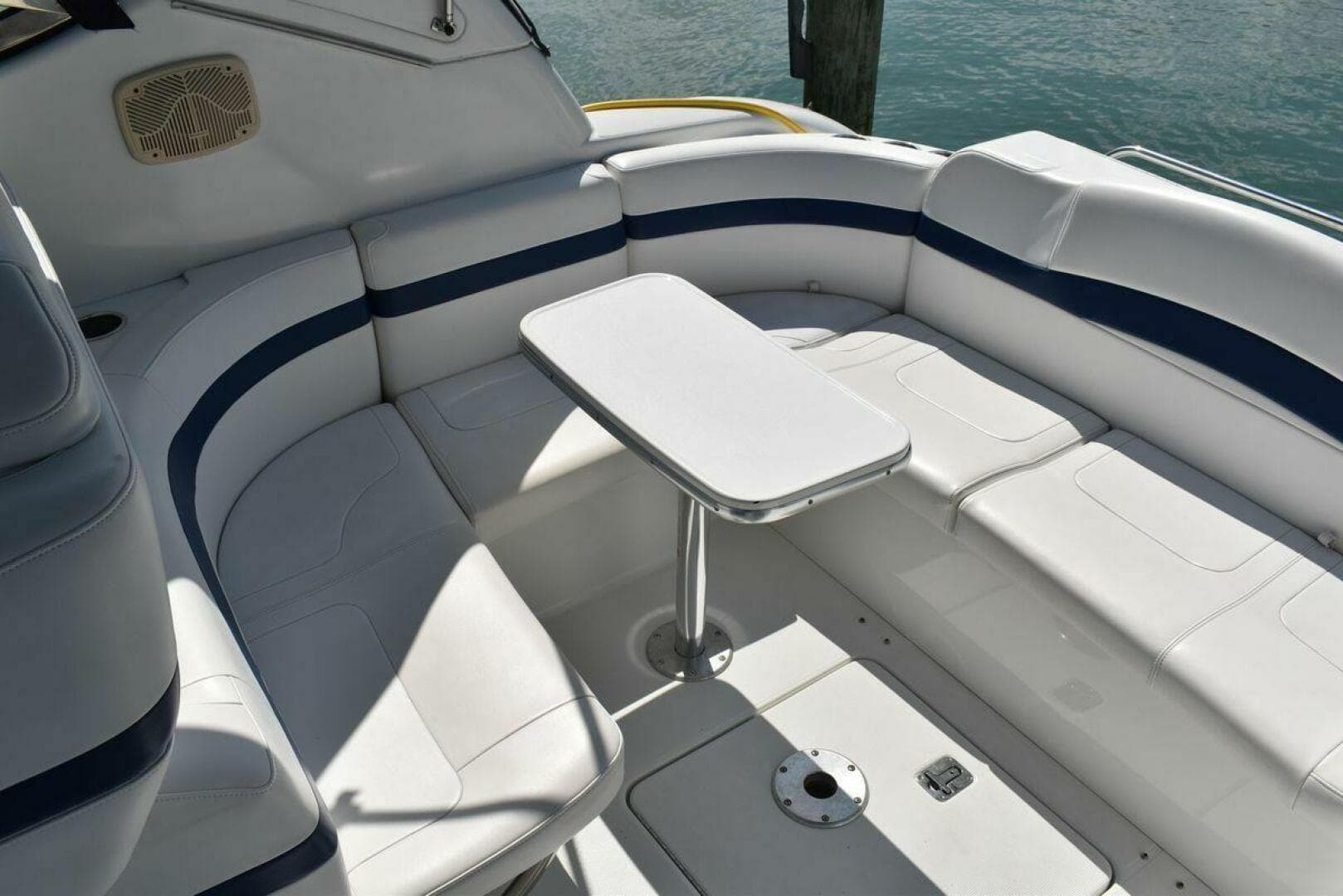 2005 Formula 37 Performance Cruiser — photo 8