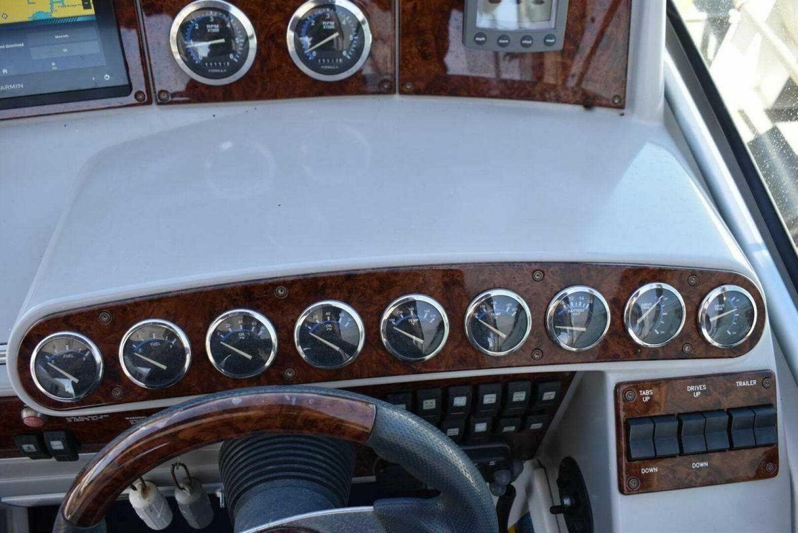 2005 Formula 37 Performance Cruiser — photo 18