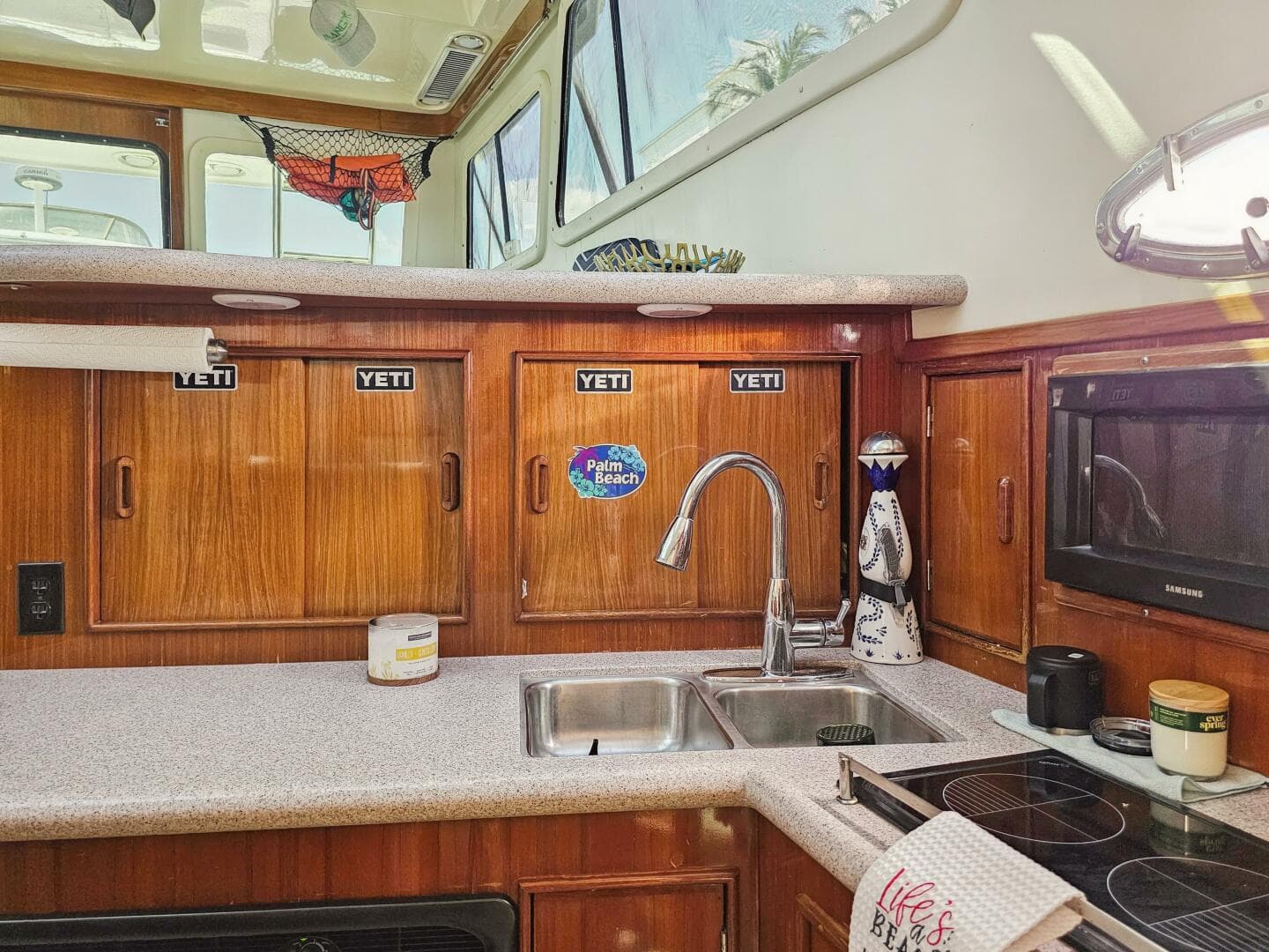 2001 Mediterranean 38 Convertible — photo 20