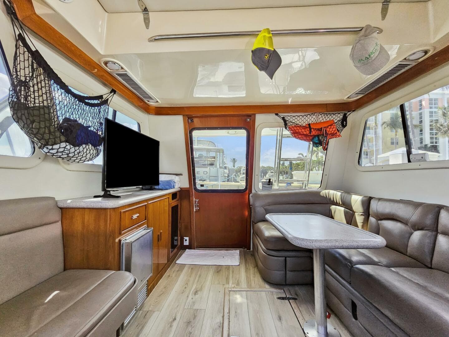 2001 Mediterranean 38 Convertible — photo 14